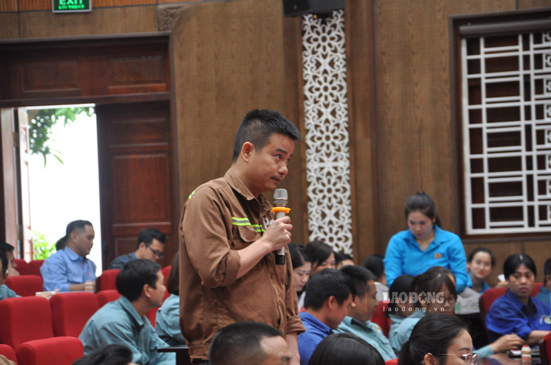Đại diện các công đoàn cơ sở đã nêu nhiều vấn đề về lương, thưởng, quyền lợi người lao động, cải thiện môi trường, hạ tầng...Ảnh: Đinh Đại