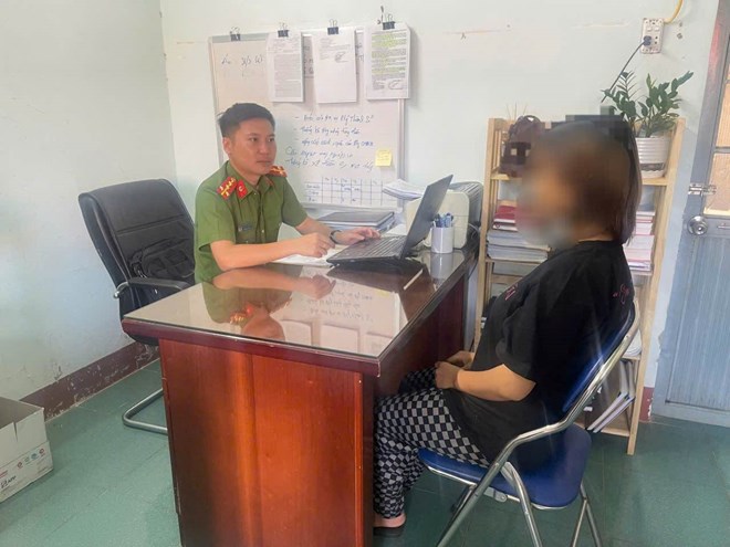 Điều tra vụ thiếu nữ nhét giấy vào miệng con mới sinh khiến bé tử vong