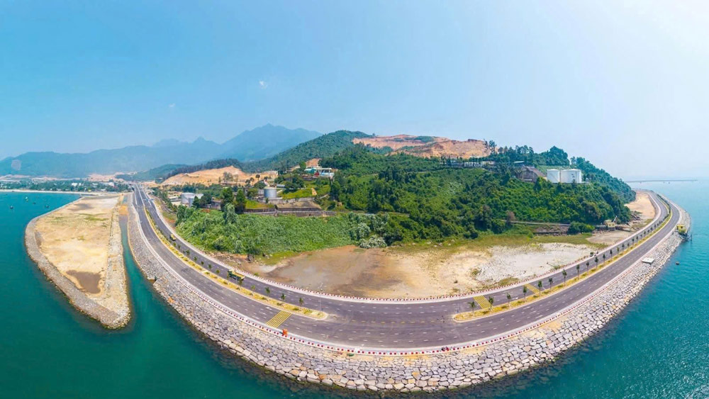 Da Nang union members and workers actively respond to the "Workers' Month, Solidarity Running" Running Tournament in 2026 (photo is the running track). Photo: Tra Van