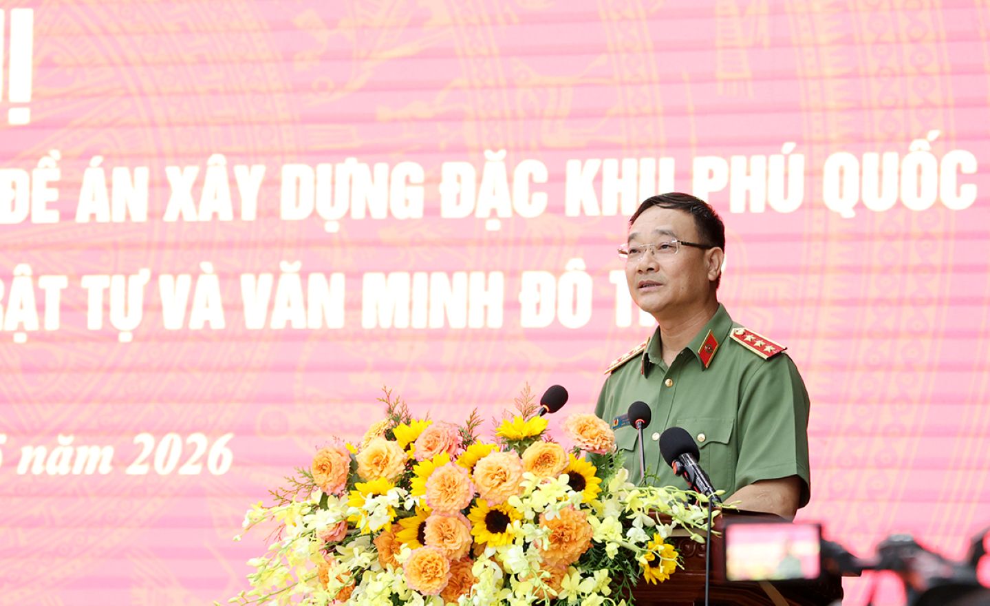 Thượng tướng Phạm Thế Tùng - Ủy viên Trung ương Đảng, Thứ trưởng Bộ Công an dự và phát biểu chỉ đạo. Ảnh: Vũ Tiến