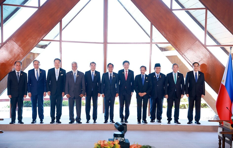 Politburo Member, Prime Minister Le Minh Hung and Heads of Delegations attend the narrow-minded session of the 48th ASEAN Summit. Photo: VNA