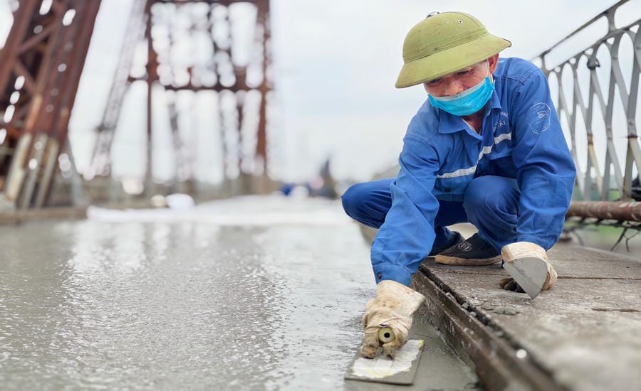 The repair of Long Bien Bridge is being accelerated, striving to be completed on May 27, 2026. Photo: To The