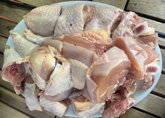 Chicken is nutritious but some people should not eat it for a long time. Photo: Kieu Vu