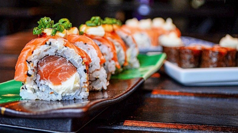Quán sushi thành điểm săn đón sau chuyến thăm của cựu Tổng thống Mỹ Barack Obama. Ảnh: Hà An