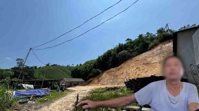 Households arbitrarily level large areas of agricultural land for subdivision and sale. Photo: Khanh Linh
