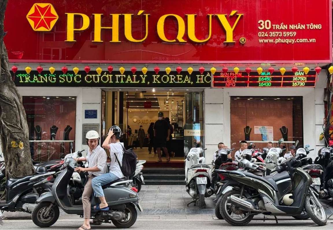 Thời gian gần đây, vàng nhẫn là sản phẩm hút người săn mua. Ảnh: Thanh Bình 