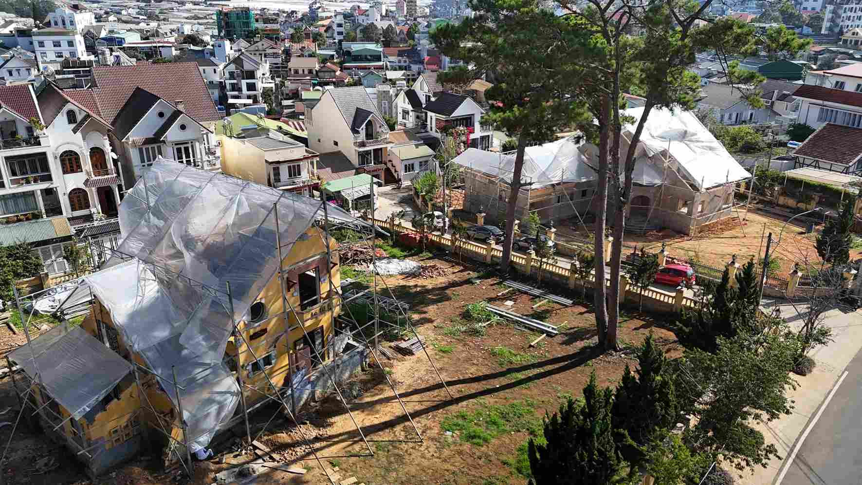 Ancient villa complex in Da Lat dismantled and repaired without a permit. Photo: Phuc Khanh
