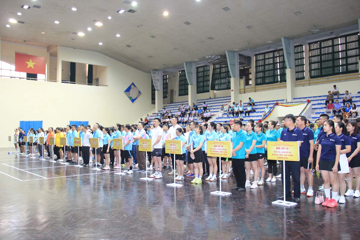 More than 300 athletes participate in the Sports Festival of the Vietnam Fatherland Front and socio-political organizations of Quang Ninh. Photo: Vietnam Fatherland Front Committee of Quang Ninh province