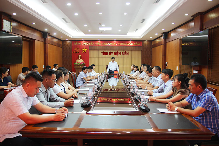 Tỉnh ủy Điện Biên tổ chức gặp mặt Đoàn đại biểu tham dự Đại hội đại biểu toàn quốc MTTQ Việt Nam lần thứ XI. Ảnh: Thu Hằng