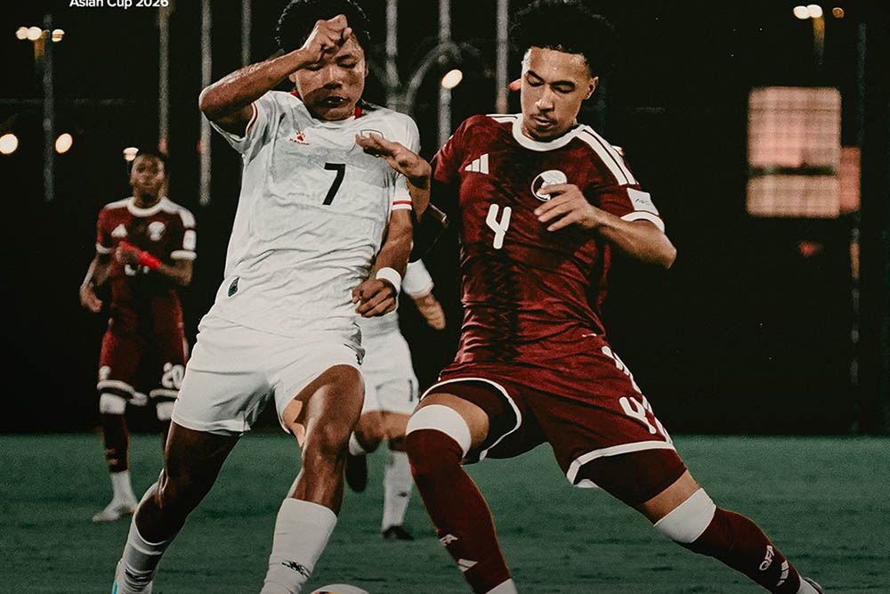 U17 Indonesia (white shirt) wasted many opportunities and lost 0-2 to U17 Qatar in Group B of the 2026 AFC U17 Championship. Photo: PSSI