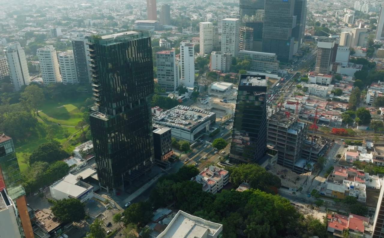 Không khí văn hóa đặc trưng tại Guadalajara thu hút nhiều du khách quốc tế. Ảnh: Cắt từ video