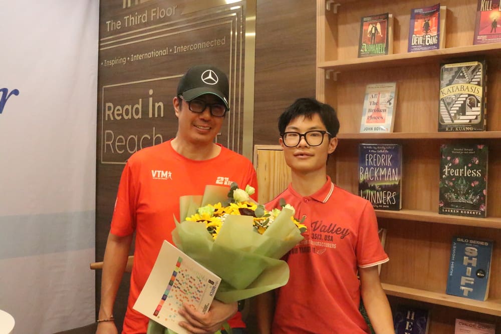 Nhà báo Trương Anh Ngọc giao lưu 