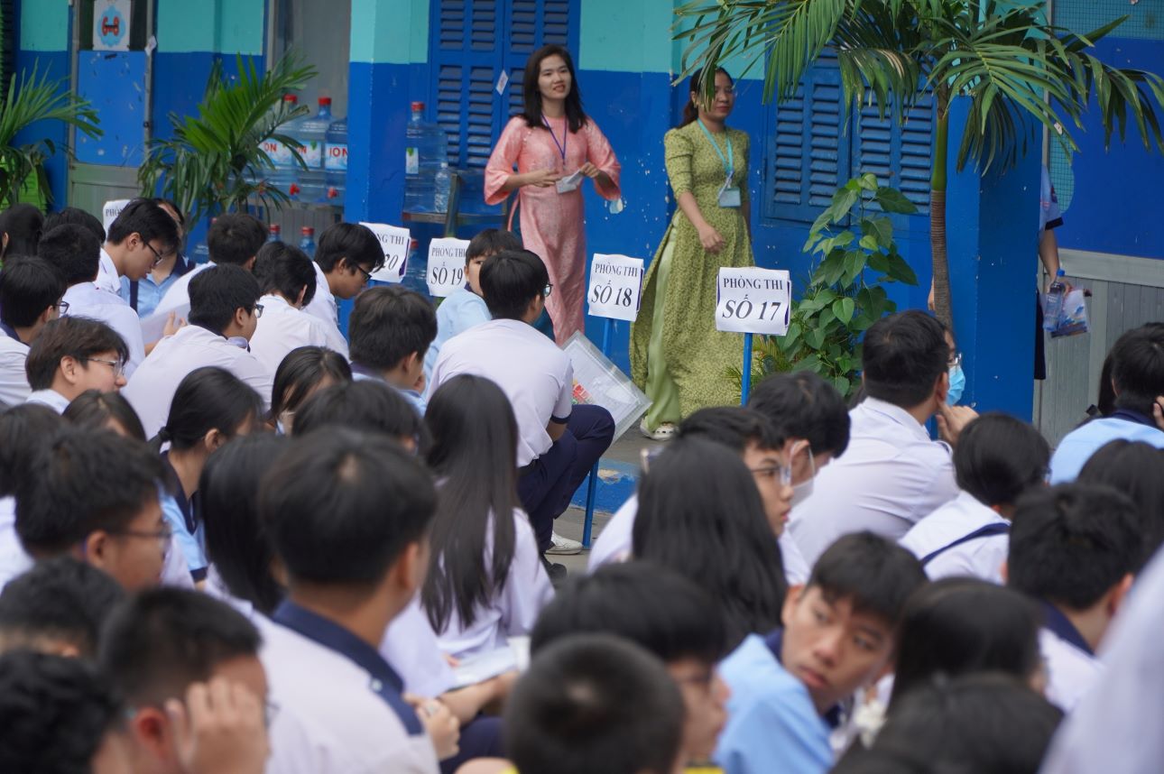The 10th grade entrance exam in Ho Chi Minh City in the 2026-2027 school year has more than 151,000 candidates participating. Photo: Chan Phuc