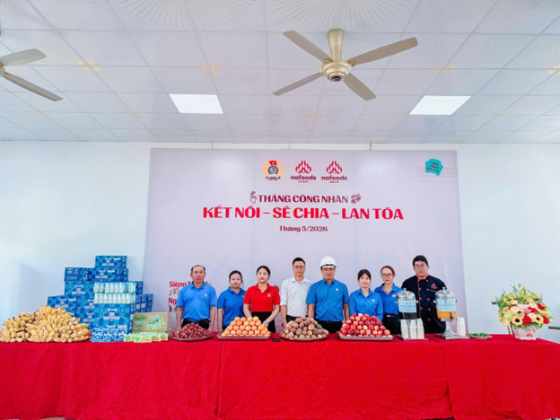 Grassroots trade unions organize programs to care for workers. Photo: Thanh Tuan