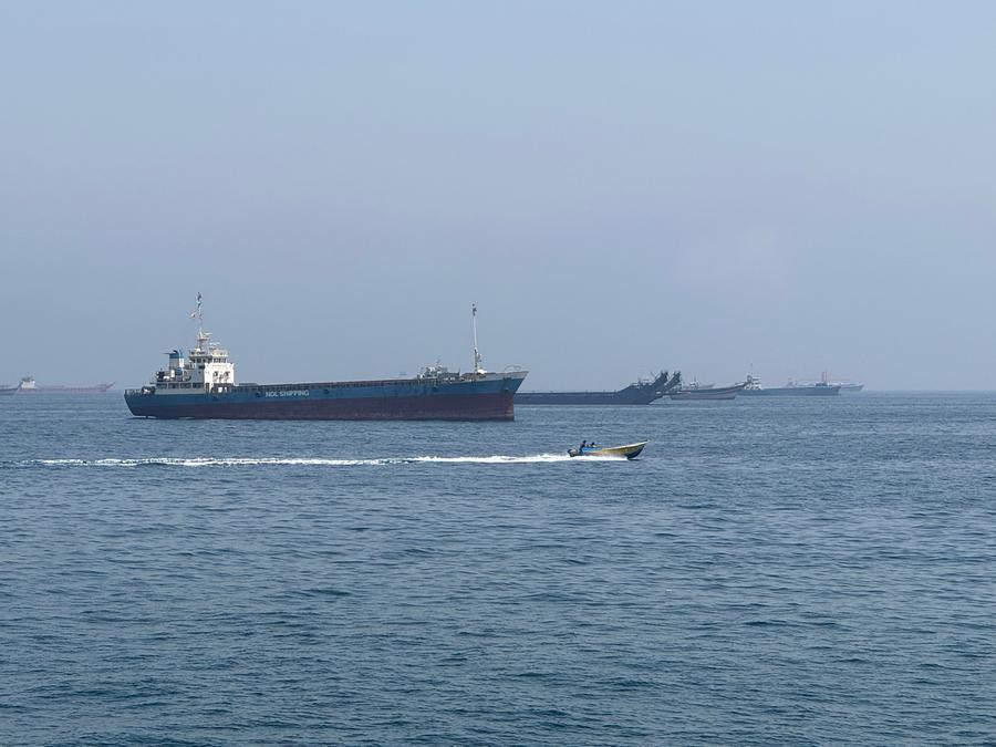 US-Iran fighting broke out when President Donald Trump asked to adjust the ceasefire agreement on issues related to Iran's nuclear commitments and reopen the Strait of Hormuz. Photo: Xinhua