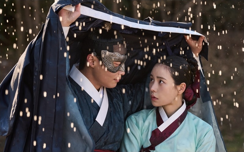 Lim Ji Yeon and Heo Nam Jun in the movie. Photo: Producer
