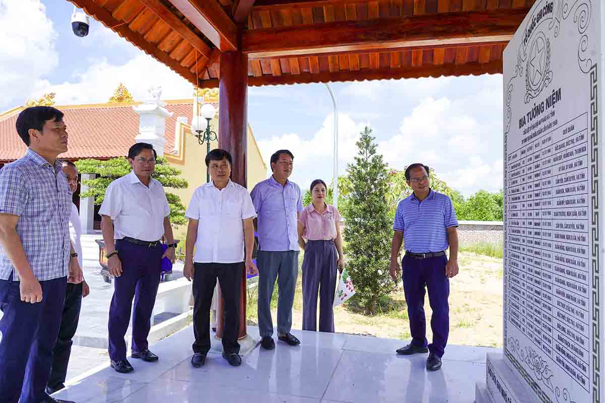 The C45 artillery battlefield relic site - Bai Dua in Co Dam commune will be invested in additional items. Photo: Duc Dong