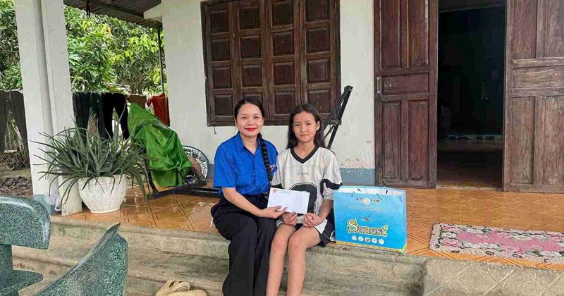 Bắc Ninh: Trao quà 1/6 cho trẻ em có hoàn cảnh khó khăn