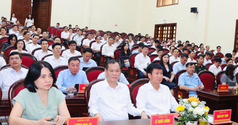 Ninh Bình điều động hơn 460 cán bộ xuống cơ sở