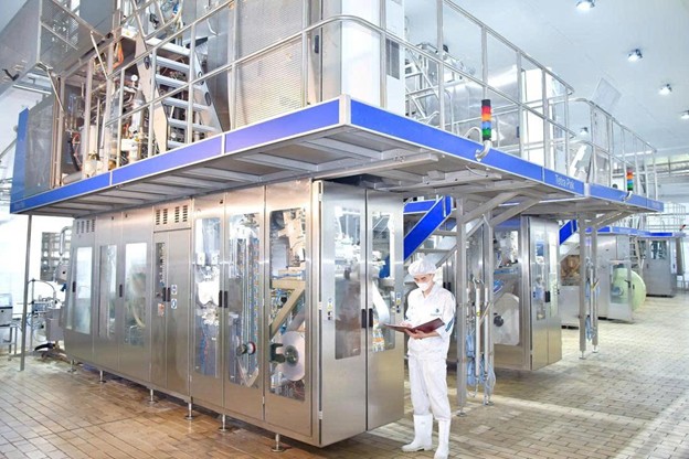 Dây chuyền sản xuất hiện đại của Tetra Pak (Thuỵ Điển) tại Hanoimilk. Ảnh: Hanoimilk