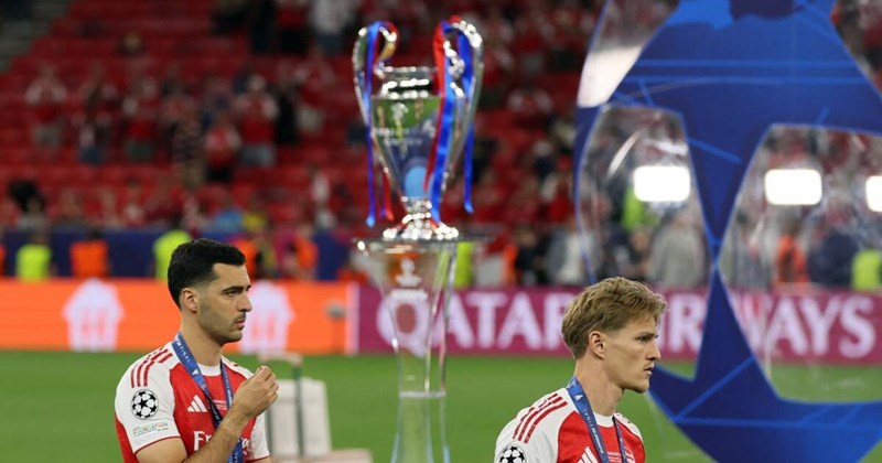 Arsenal rời Budapest với nỗi buồn và hy vọng
