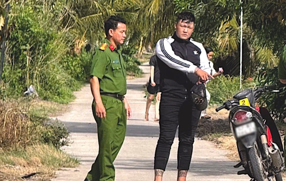 Vo Trieu Duong steals cars from people working in the fields parked on an empty house foundation on a rural road. Photo: Police provided