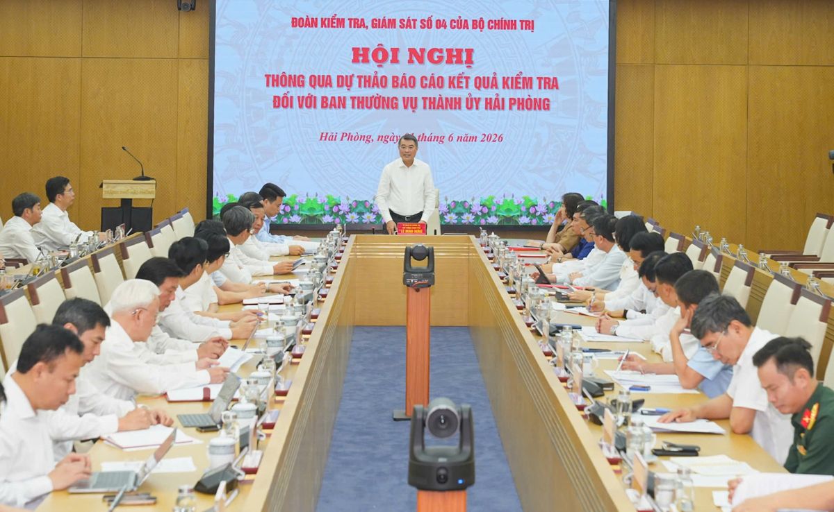 Thủ tướng Chính phủ Lê Minh Hưng chủ trì Hội nghị. Ảnh: Cổng TTĐT Hải Phòng