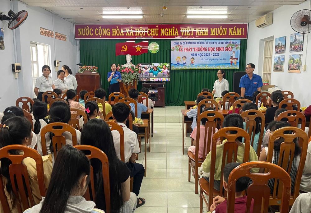 Công đoàn cơ sở và doanh nghiệp tổ chức vui Tết Thiếu nhi cho con của đoàn viên. Ảnh: Phạm Duy 