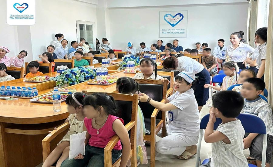 The grassroots trade union of Tam Tri Quang Nam General Hospital organizes the "Happy Children's Tet 1.6" program for children of officials, employees, union members, and workers working at the hospital. Photo: Nam Phuoc Trade Union