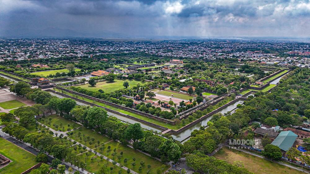 Hue Citadel has 13 entrances, including roads and waterways. Photo: Nguyen Luan