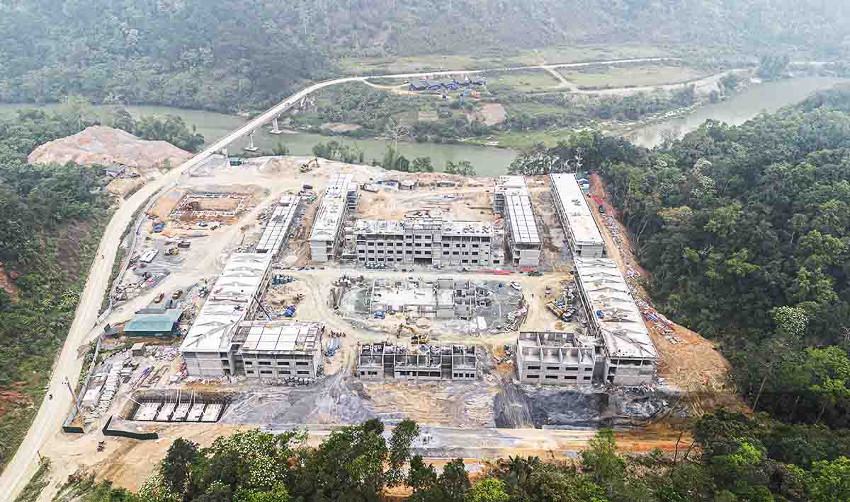 Actualmente, 17/17 internados fronterizos en Tuyen Quang han comenzado a construirse, muchos proyectos han superado el progreso establecido. Foto: Viet Bac