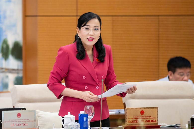 Member of the Party Central Committee, Chairman of the Committee for Science, Technology and Environment Nguyen Thanh Hai proposed early warning of scams through "vacation contracts". Photo: Vu Hieu.