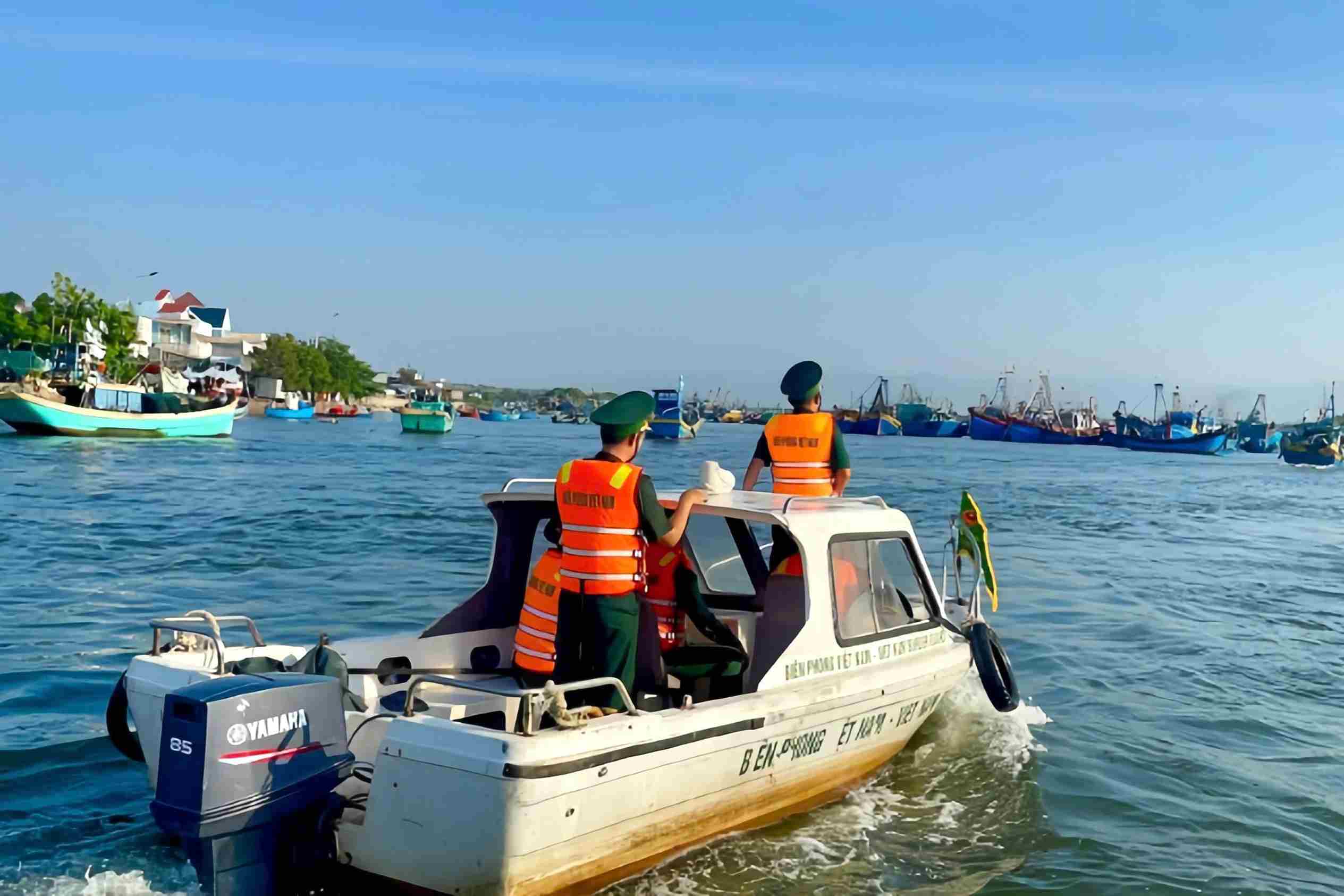 Border Guards of Lam Dong province patrol in Phu Quy sea area. Photo: Phuc Khanh