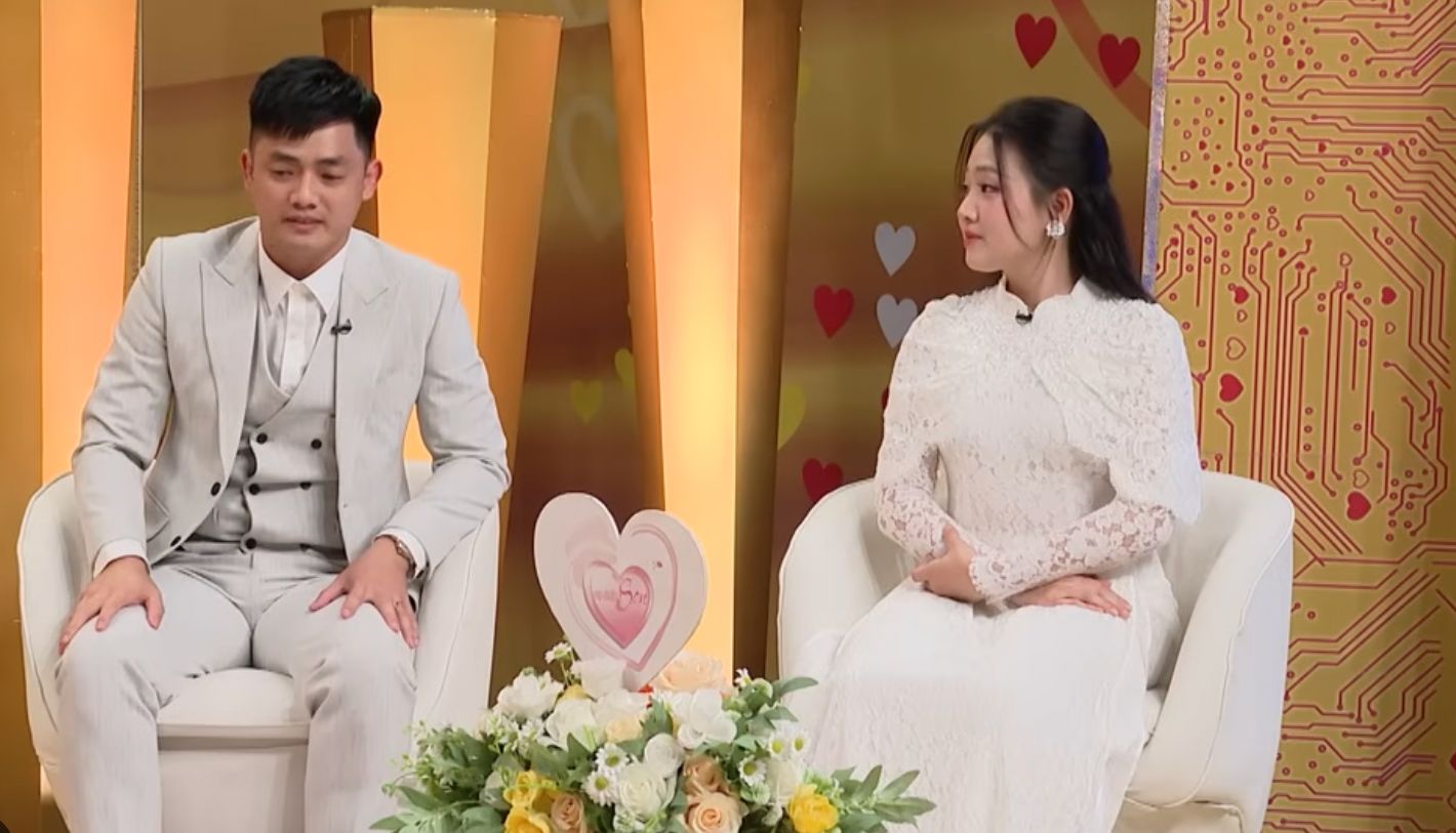 Actor Vi Nam and his wife at Newlyweds. Photo: MCV unit.