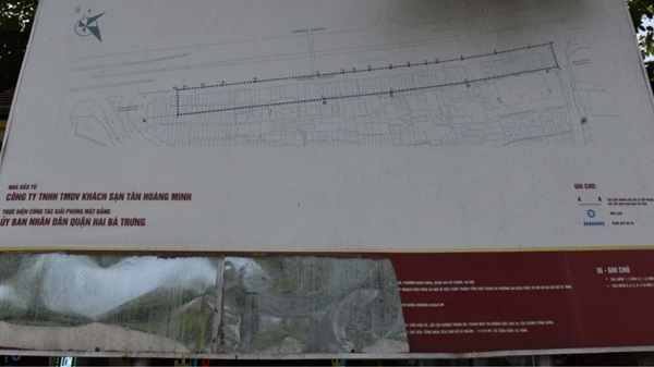 Hanoi prepares to clear ground for a nearly 1,000 billion VND parking lot project in Dai Co Viet. Photo: Do Hung