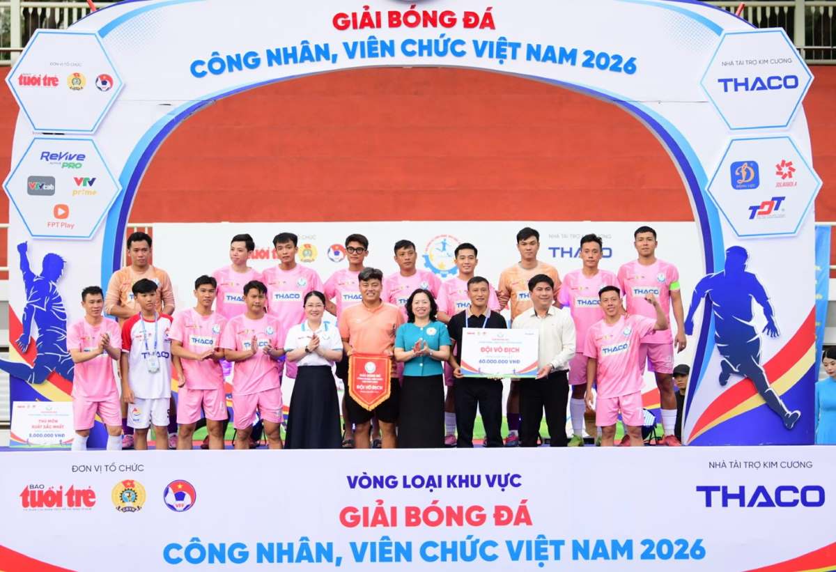 Thanh Thang Thang Long HCMC Trade Union team wins the Southern qualifying round of the 2026 Vietnam Workers and Civil Servants Football Tournament. Photo: Dinh Quang