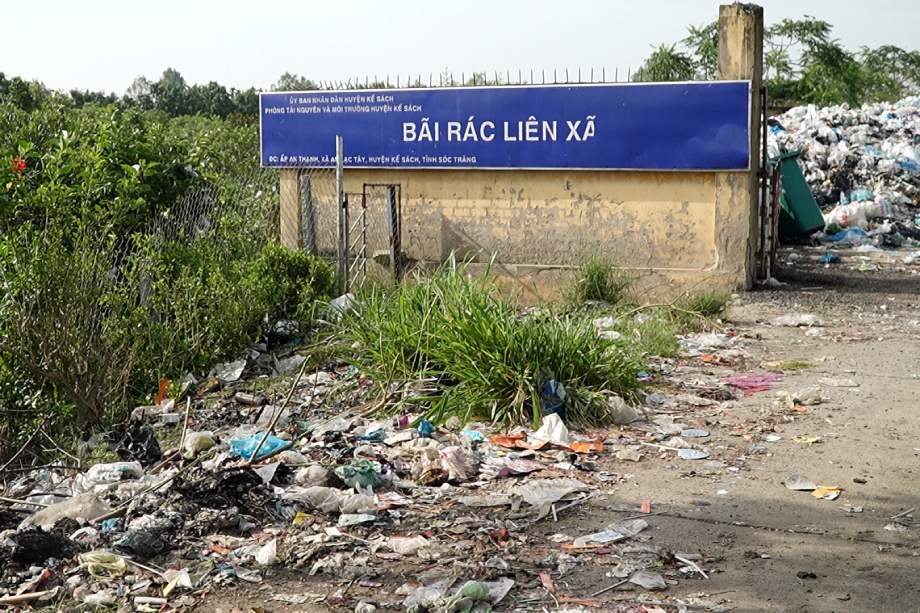 Bãi rác tồn đọng thuộc huyện Kế Sách, tỉnh Sóc Trăng (cũ) (ảnh chụp tháng 12.2025). Ảnh: Tạ Quang