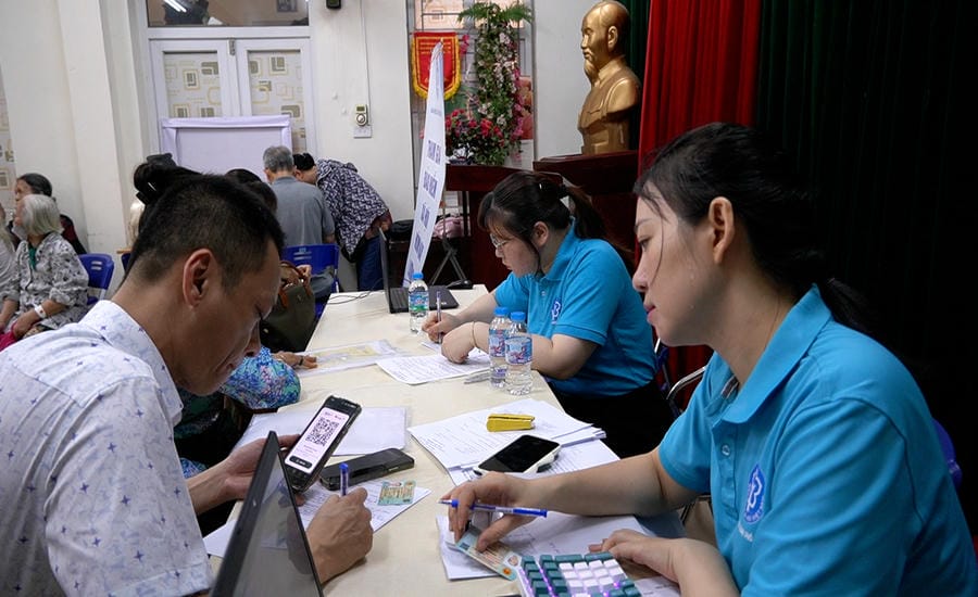 Voluntary social insurance is increasingly attracting freelance workers. Photo: Hanh Thom