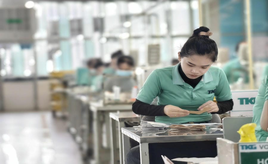 In the second quarter of 2026, TKG Taekwang Can Tho Co., Ltd. needs to recruit 2,000 unskilled workers. Photo: Company provided