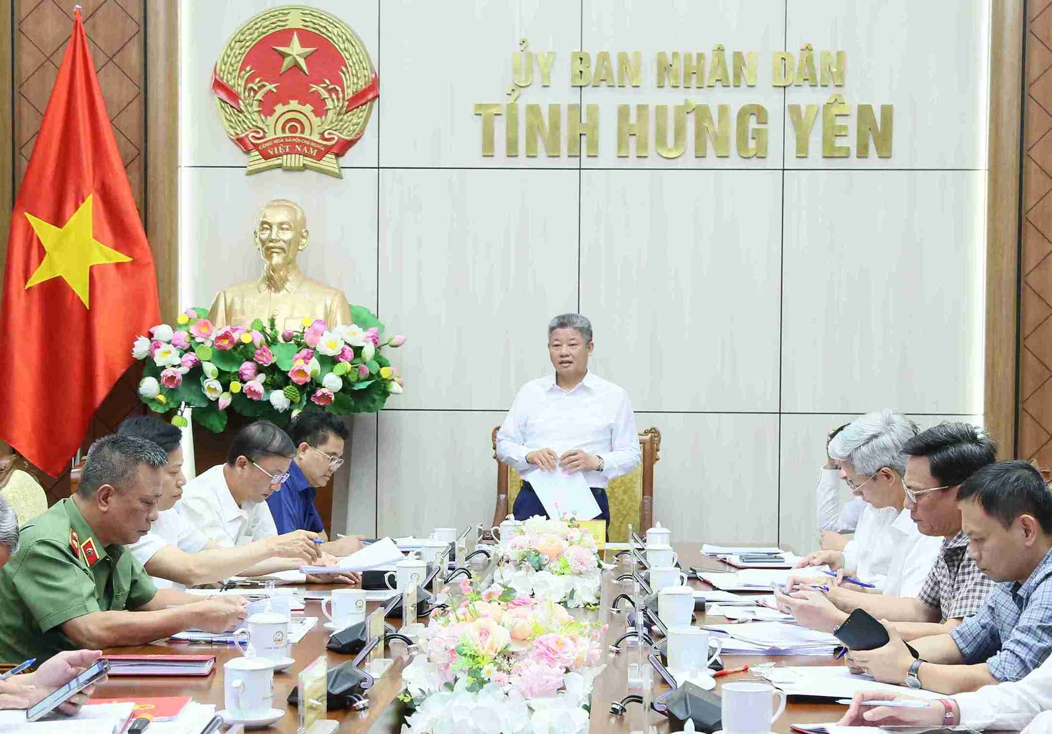 Chủ tịch UBND tỉnh Nguyễn Mạnh Quyền phát biểu chỉ đạo tại Phiên họp. Ảnh: Tất Đạt