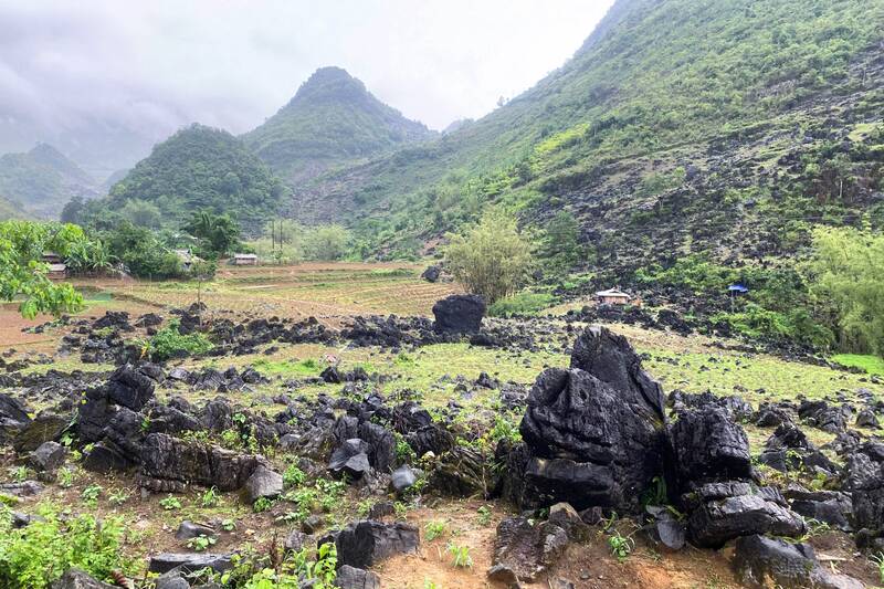 Weather forecast for the Northwest region today helps tourists refer to information before exploring and experiencing outdoor activities. Photo: Truong Son
