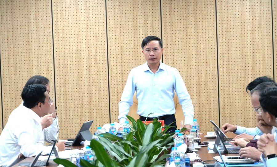 Thống đốc NHNN Phạm Đức Ấn phát biểu chỉ đạo. Ảnh: CIC