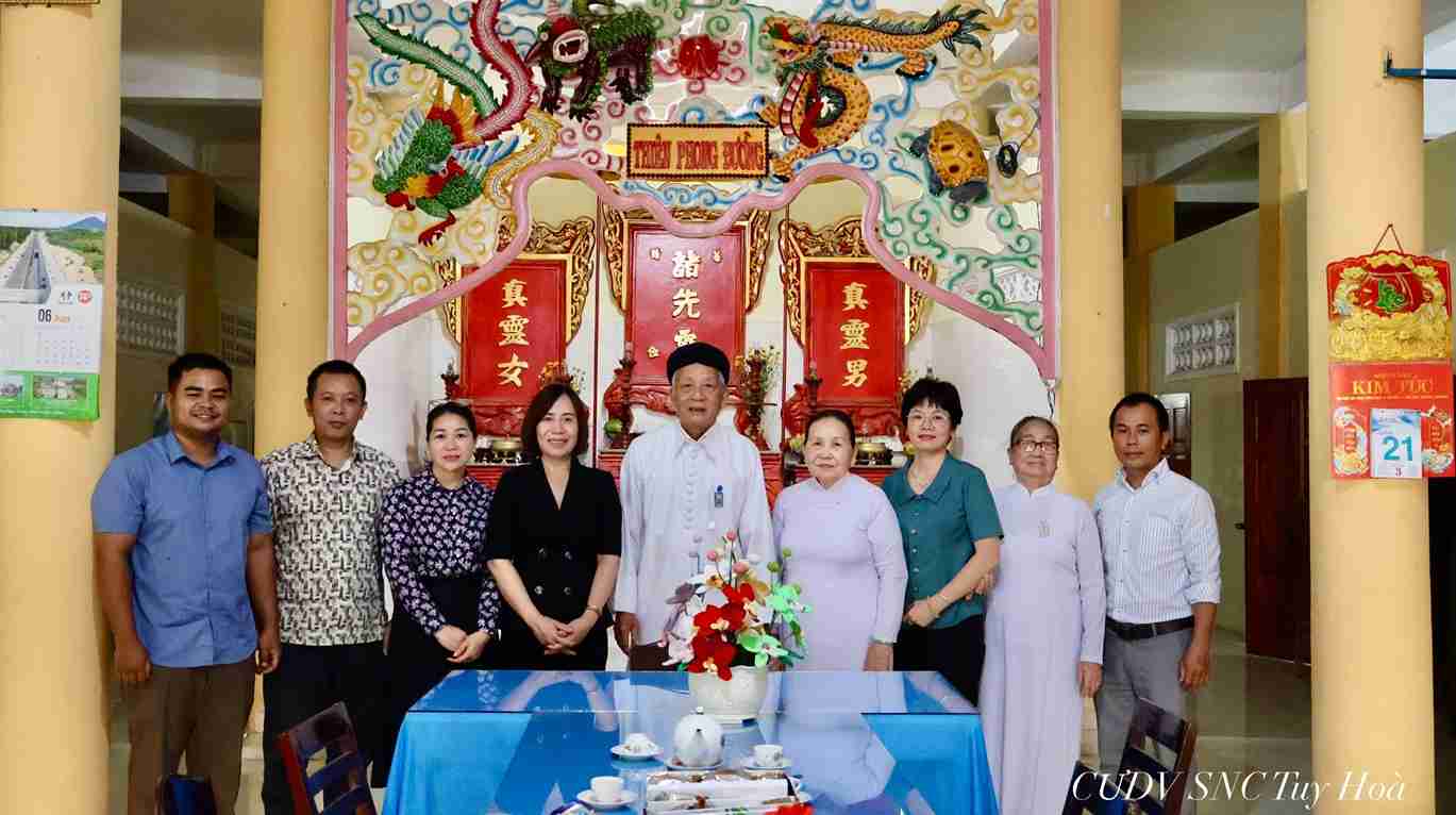The delegation visited a number of religious establishments in Dak Lak province. Photo: Vietnam Fatherland Front Committee of Dak Lak province