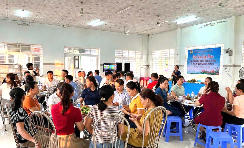 Nhiều công đoàn cơ sở thuộc Công đoàn xã Chiên Đàn tổ chức “Bữa cơm công đoàn” trong Tháng Công nhân 2026. Ảnh: Công đoàn Chiên Đàn