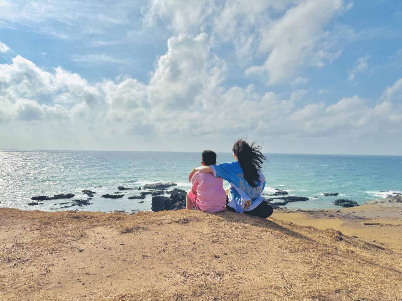Con dốc này có tầm nhìn view biển vô cùng xuất sắc.
