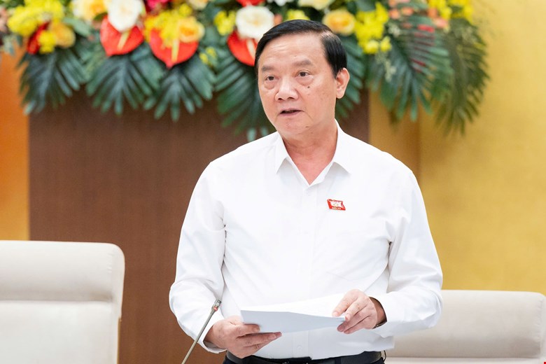 Member of the Party Central Committee, Vice Chairman of the National Assembly Nguyen Khac Dinh. Photo: Pham Thang