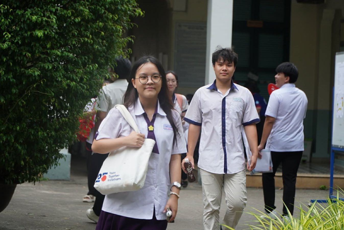Candidates assessed that this year's Math exam was manageable but still differentiated. Photo: Chan Phuc
