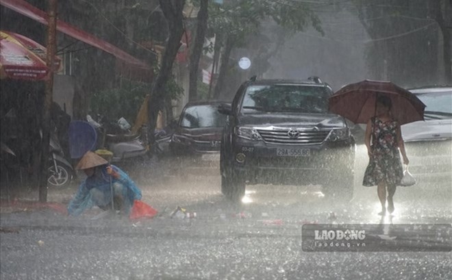 Dự báo thời tiết Hà Nội mưa dông chiều nay 11.6. Ảnh: Tùng Giang