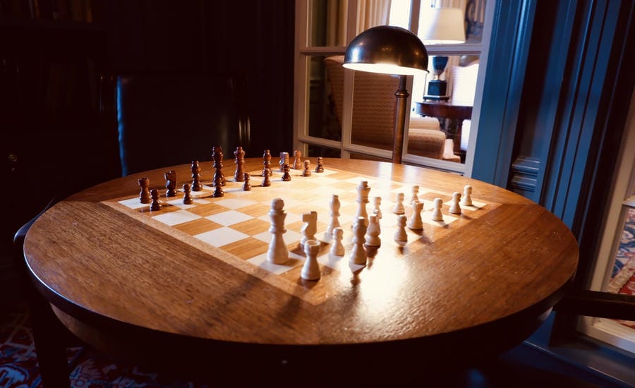 Chess was once a hobby especially favored by the European aristocracy. Photo: Phuong Linh