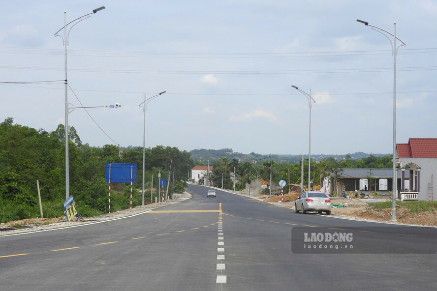 Khu vực điểm đầu tuyến đường liên vùng kéo dài (Km0 đường liên vùng). Ảnh: Tô Công